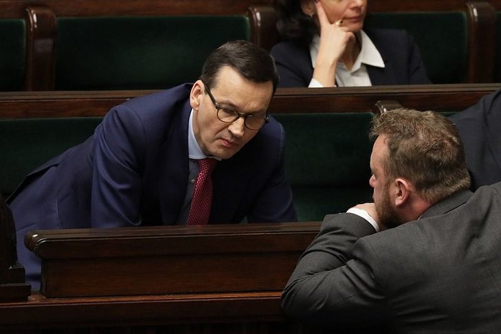 Zdaniem Ewy Siedleckiej specjalna ustawa dedykowana koronawirusowi nie była potrzebna. Dziennikarka prawna uważa, że wystarczyłaby nowelizacja obecnych przepisów.