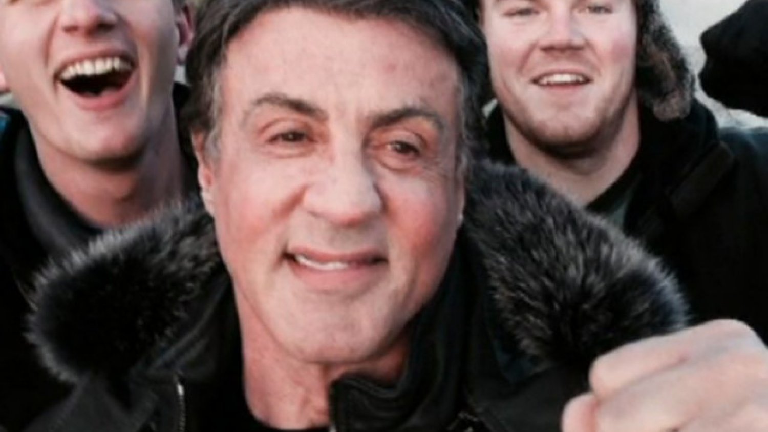 Po pokonaniu "schodów Rocky'ego" Peter Rowe i jego koledzy spotkali Sylvestra Stallone'a, z którym zrobili sobie selfie