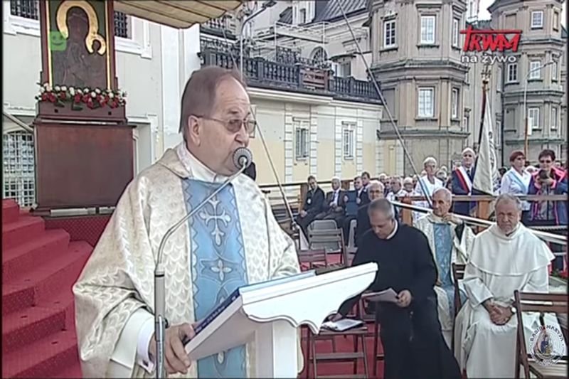O. Tadeusz Rydzyk jak zwykle przy okazji pielgrzymek rodziny Radia Maryja na Jasną Górę jest gwiazdą. Ty razem jednak pogroził palcem swoim politycznym poplecznikom.