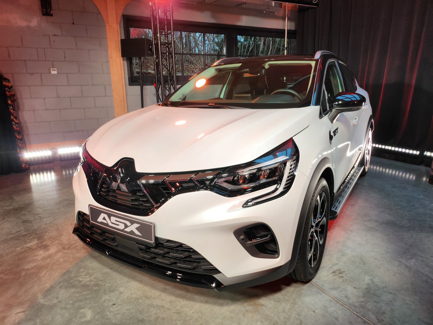 Jakbym gdzieś już widział takie auto, ale znaczek jest inny...