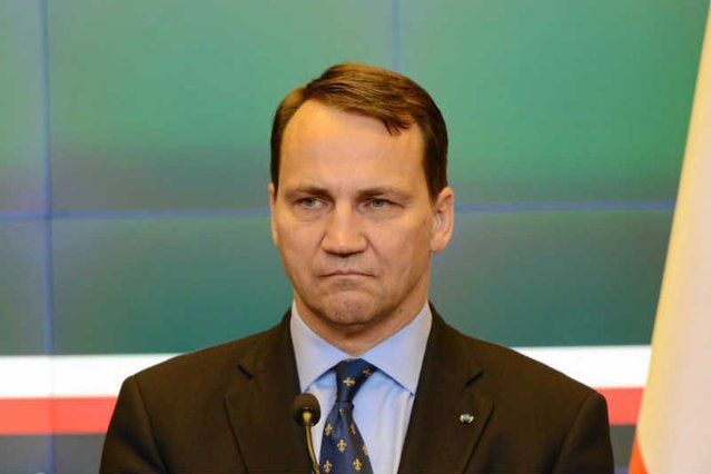 Radosław Sikorski jako szef MSZ wydawał sporo pieniędzy...