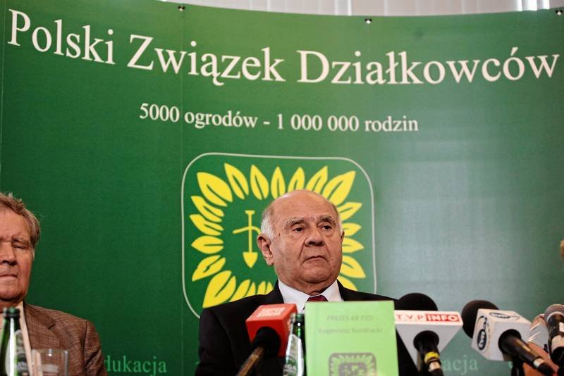 Prezes Związku, Eugeniusz Kondracki, podczas konferencji prasowej po ogłoszeniu wyroku Trybunału Konstytucyjnego w sprawie ustawy o rodzinnych ogrodach działkowych, w lipcu 2012 roku.