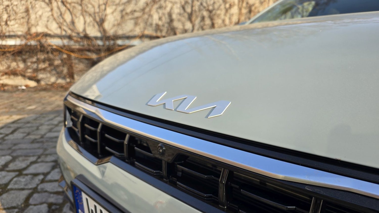 KIA K4