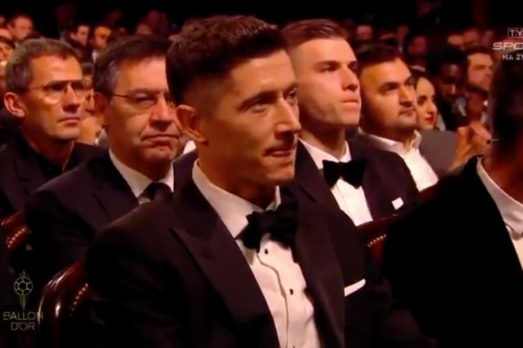 Lewandowski rozegrał świetny sezon i był jednym z faworytów do zgarnięcia Złotej Piłki.
