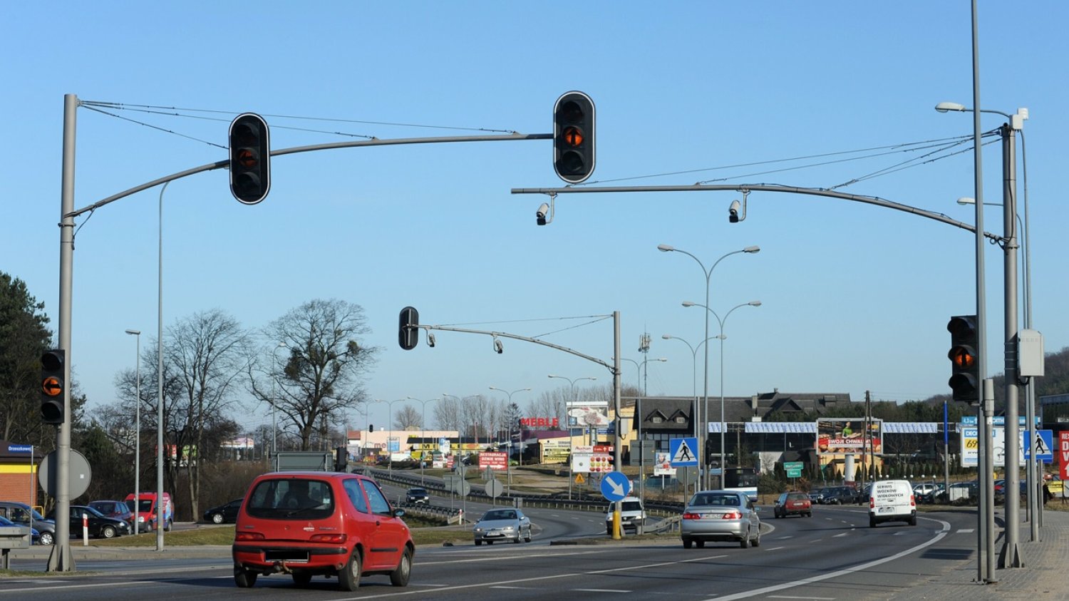 Skrzyżowanie z sygnalizacją świetlną