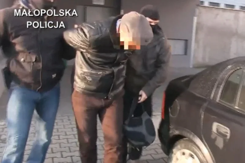 Ścigany międzynarodowym listem gończym haker wpadł po 8 latach w Polsce.