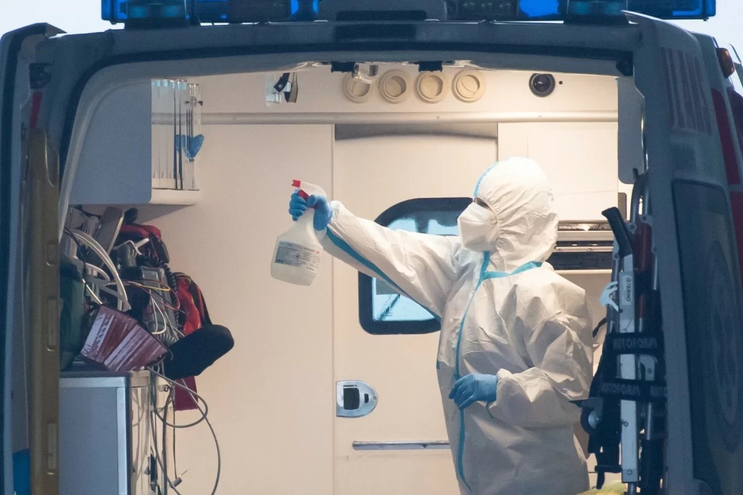 Raport MZ z 13 kwietnia. Ile dziś zakażeń?