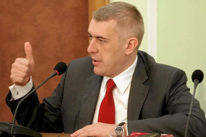 Zdaniem Romana Giertycha dymisja ministra finansów jest prawdopodobna.