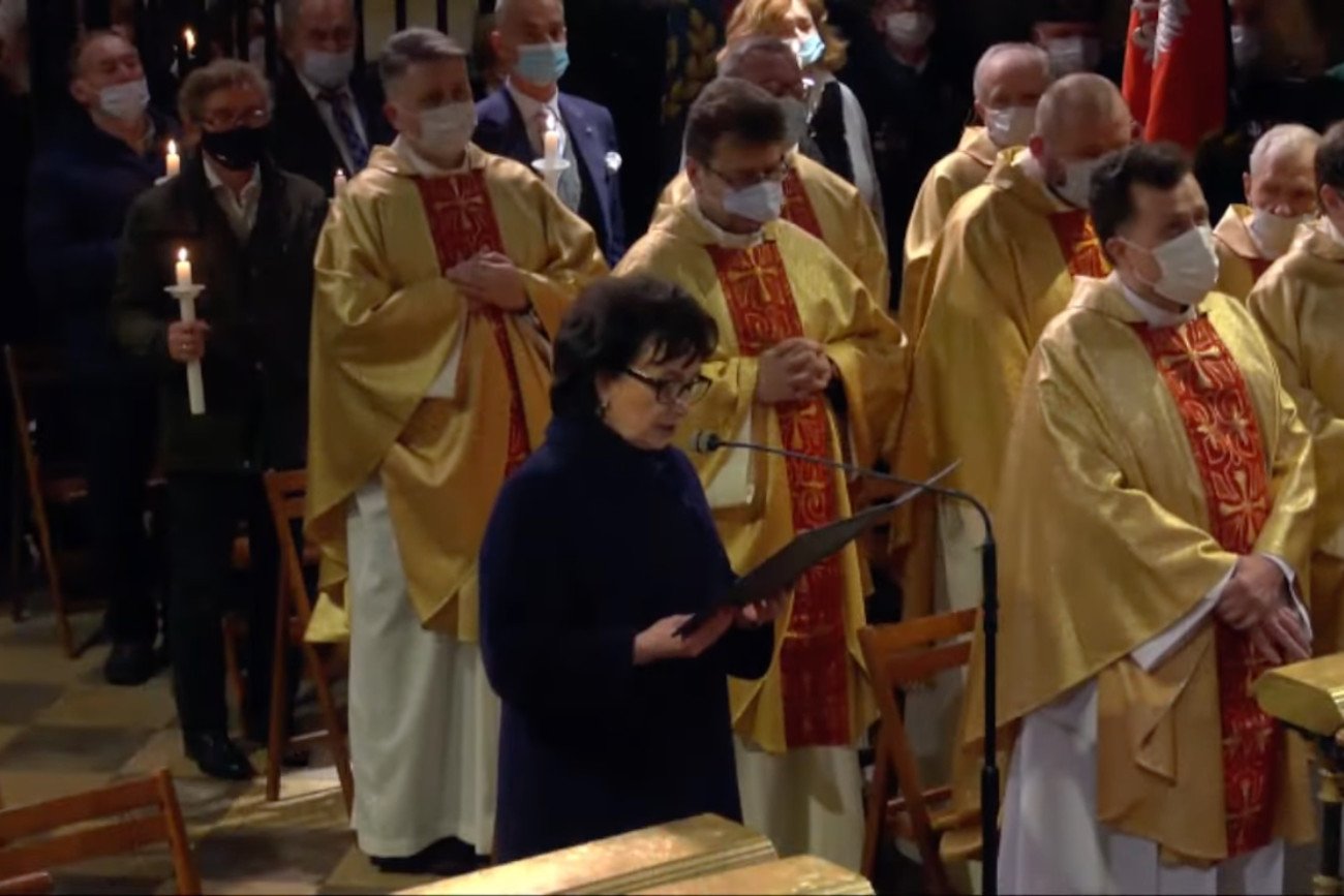 Marszałek Sejmu Elżbieta Witek odczytała na Jasnej Górze akt zawierzenia parlamentu Matce Boskiej.