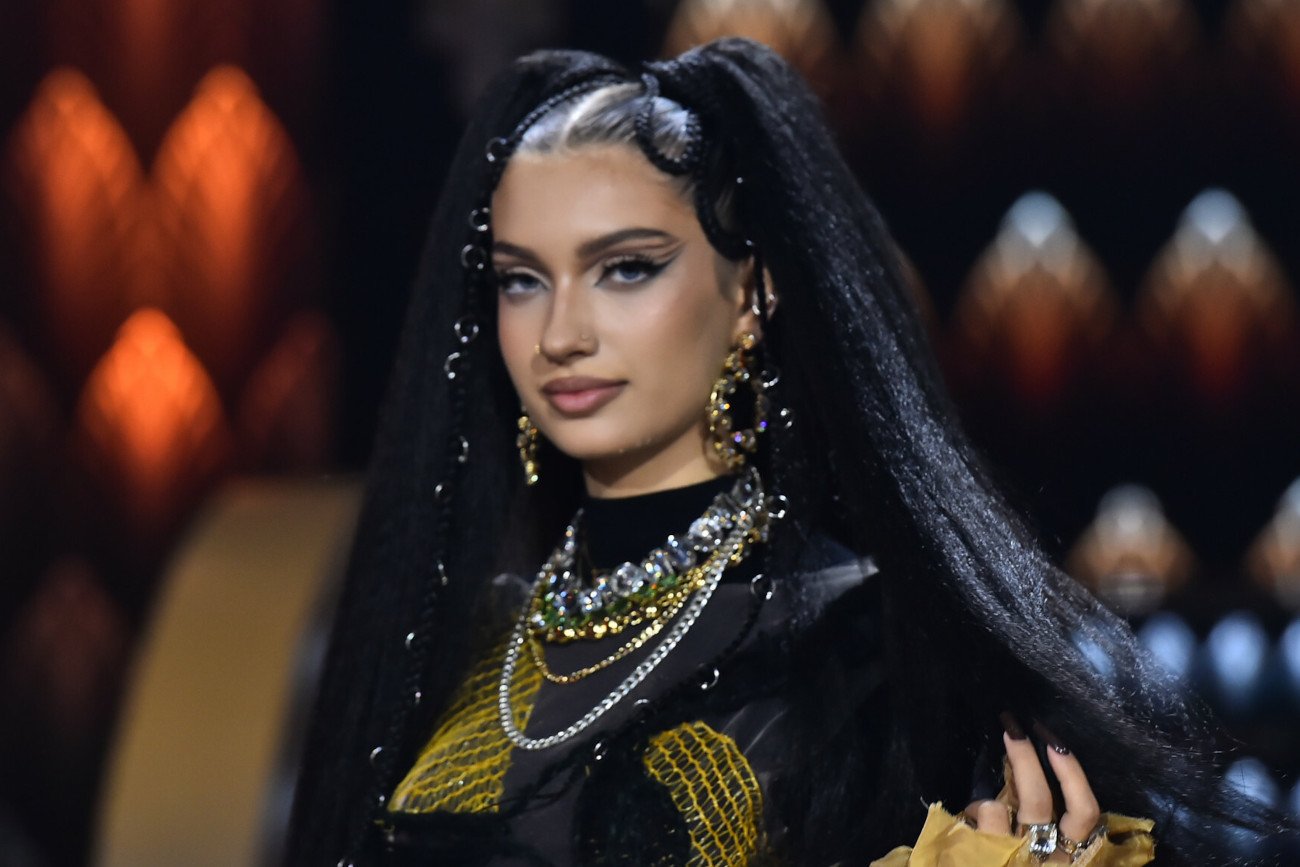 Organizowany jest obóz z Viki Gabor.