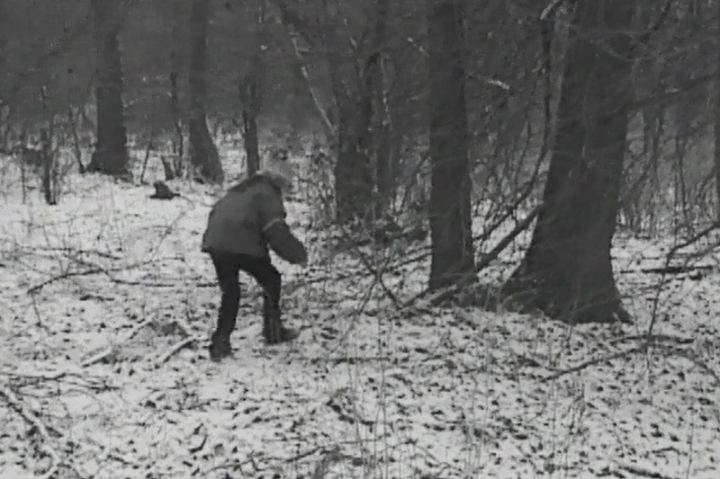 Telewizyjne Biuro Śledcze zrobiło rekonstrukcję wydarzeń z 1989 roku. W Jeńkach zamordowano wtedy dwójkę dzieci. Siostrę i brata. Na zdjęciu: screen z programu.