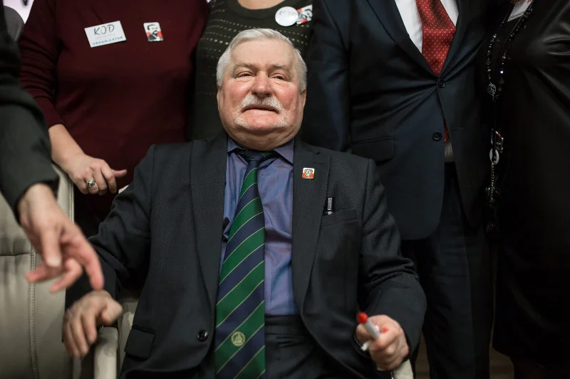 Problemy z krążeniem prawdopodobnie uniemożliwią Lechowi Wałęsie uczestnictwo w kontrmanifestacji 10 lipca w Warszawie.