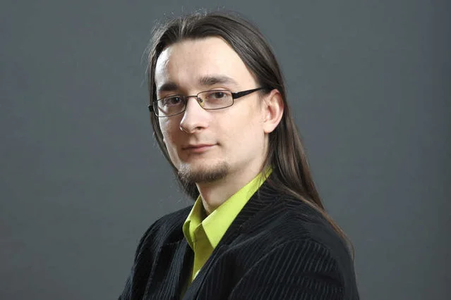 Kamil Cebulski tytułuje się rektorem alternatywnej szkoły przedsiębiorczości