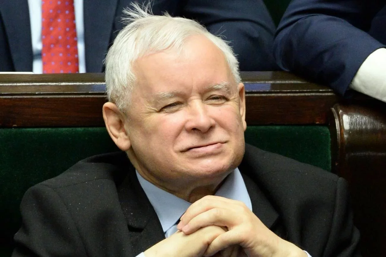 Jarosław Kaczyński zaczarował suwerena. Jak to zrobił?