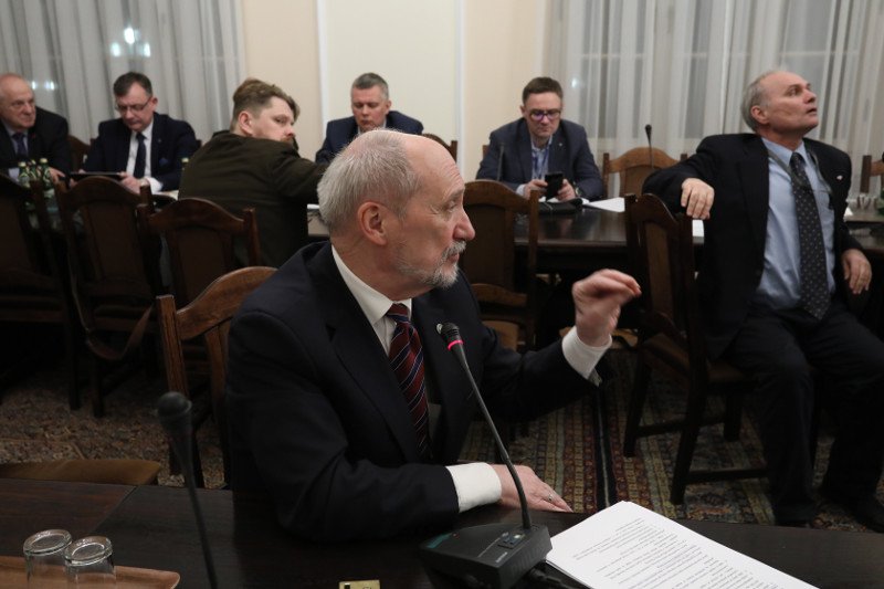 Antoni Macierewicz często nawiązywał do polskich wydatków na obronność.