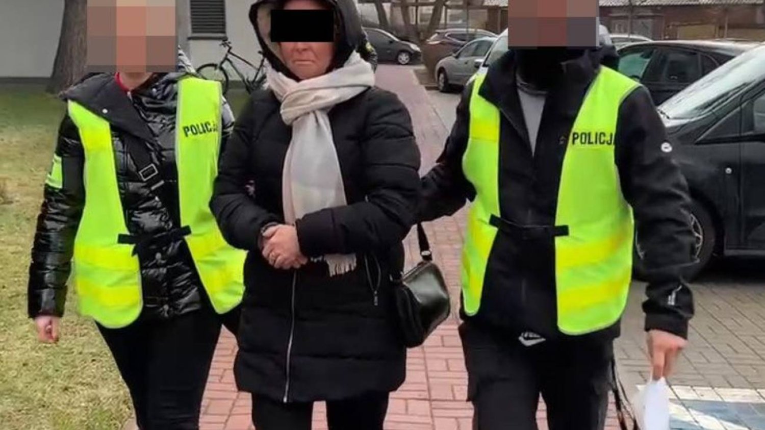 Matka celowo oszpecała córkę i prowadziła zbiórki na jej leczenie