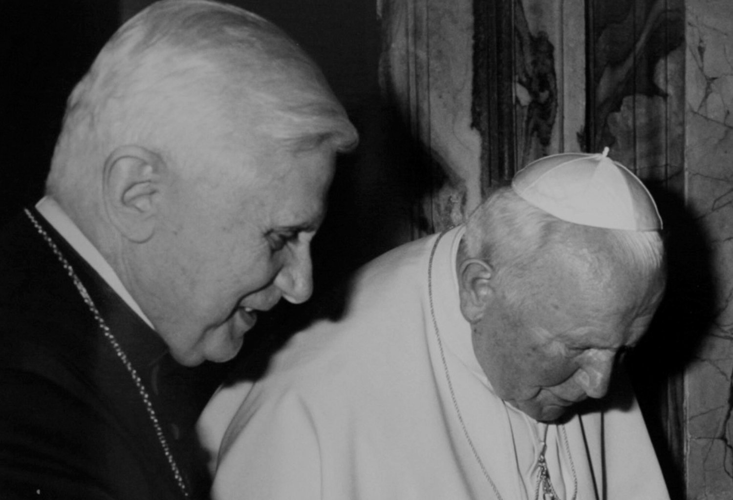Joseph Ratzinger był jednym z najbliższych współpracowników Jana Pawła II.