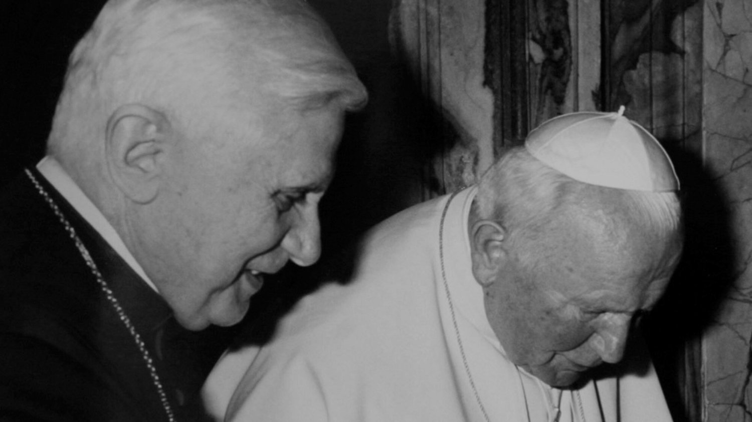 Joseph Ratzinger był jednym z najbliższych współpracowników Jana Pawła II.