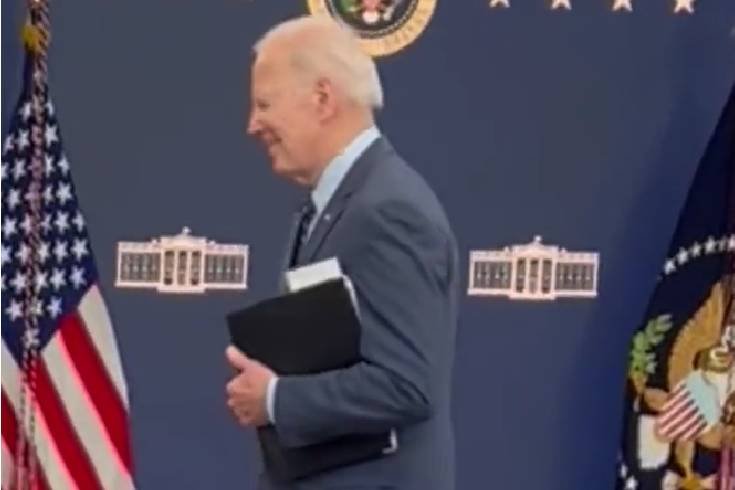Joe Biden zapytany przez dziennikarza o Polskę. Uśmiechnął się i wyszedł