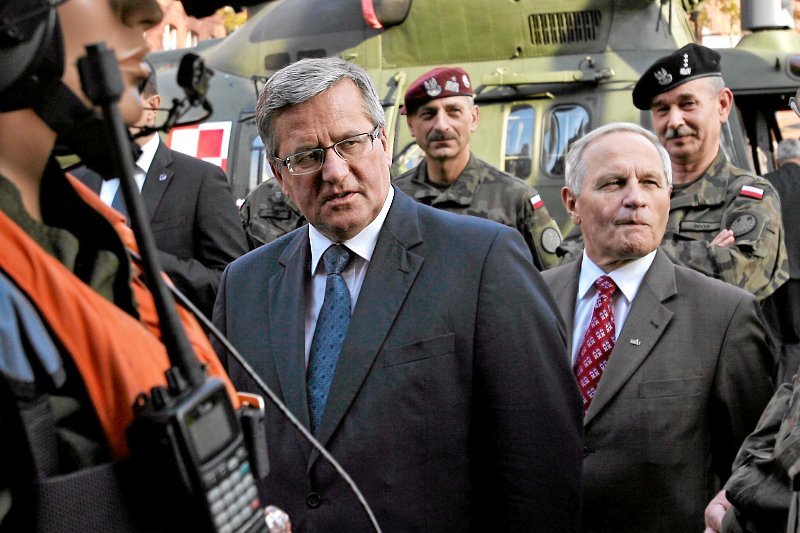 Bronisław Komorowski twierdzi, iż Rosja nie powinna komentować zwiększonej aktywności wojsk NATO w Polsce.