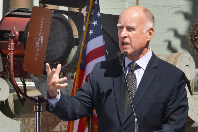 W Kalifornii zalegalizowano eutanazję. Chory nie może mieć przed sobą więcej niż 6 miesięcy życia