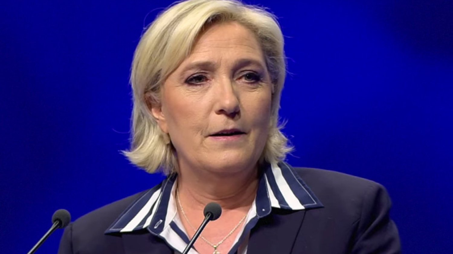 Marine Le Pen pomimo przegranej cieszy się ze swojego wyniku.