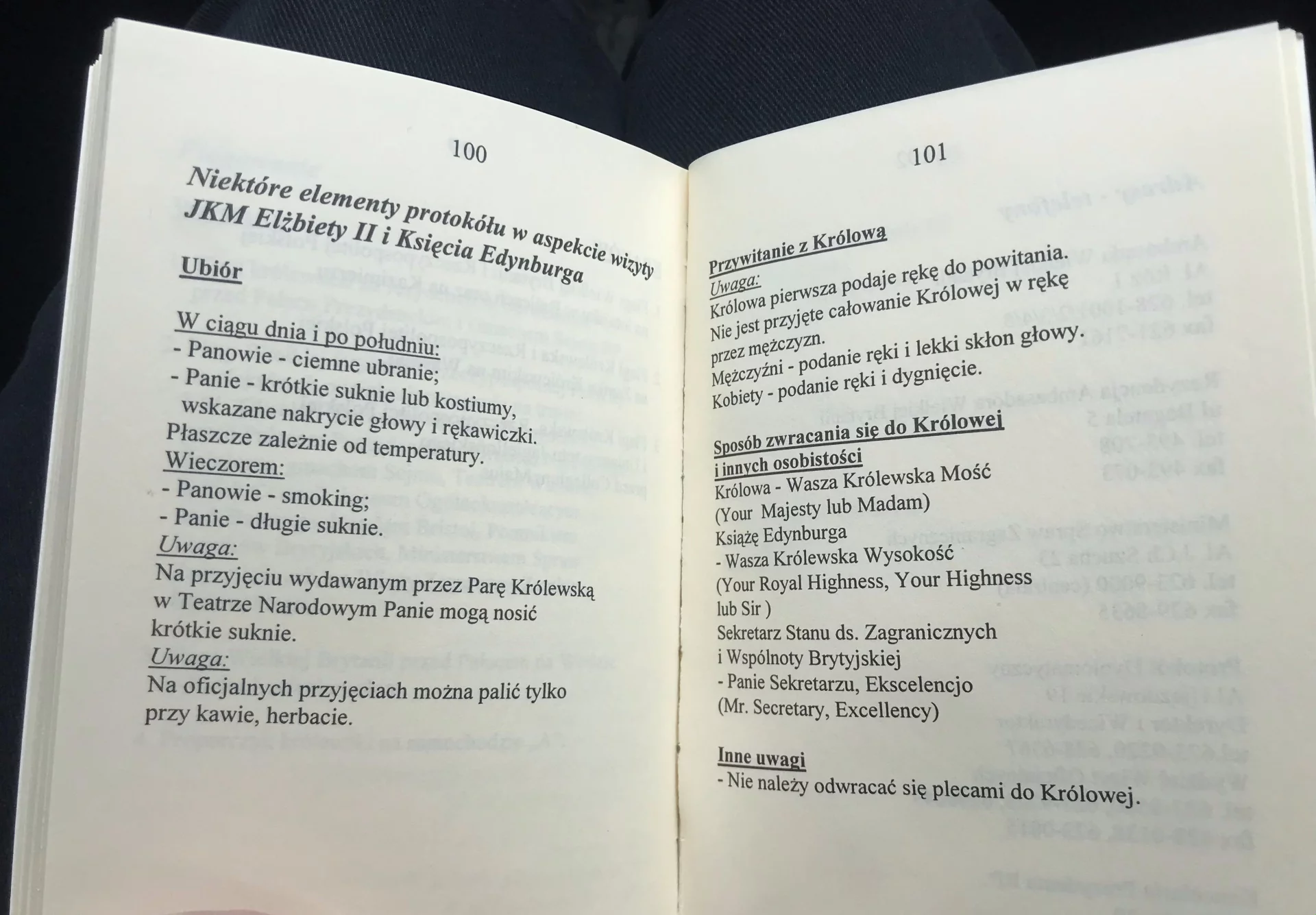 Niektóre elementy protokołu w aspekcie wizyty JKM Elżbiety II i księcia Edynburga (archiwum prywatne Jerzego Dziewulskiego).