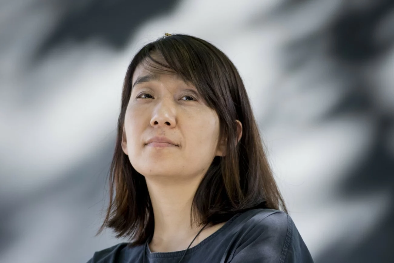 Han Kang z Korei Południowej zdobyła literackiego Nobla w 2024 roku. Han Kang z Korei Południowej zdobyła literackiego Nobla w 2024 roku.