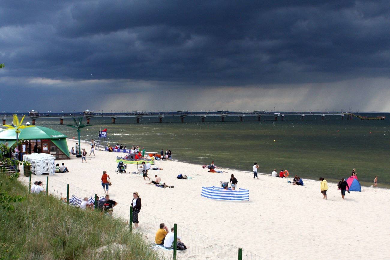 Prognoza pogody na weekend 31 lipca - 1 sierpnia 2021 to zapowiedź ochłodzenia, deszczów i burz w praktycznie całej Polsce.