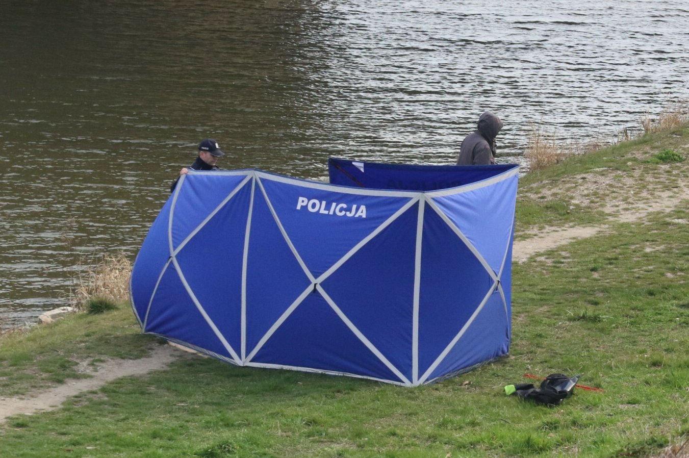 Znaleziono zwłoki 16-latka, którego porwała rzeka w połowie marca. Zdjęcie ilustracyjne.
