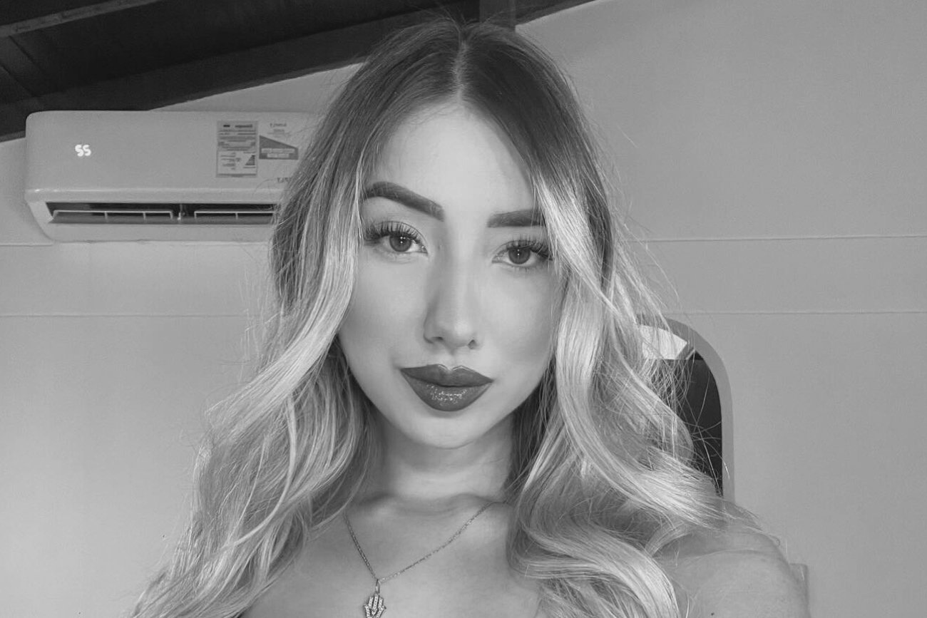 Influencerka zginęła przed swoim domem. Sprawca był przebrany za... kuriera