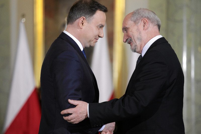 Tak nisko Macierewicz nie był oceniony chyba nigdy. Tylko jeden procent Polaków przyznaje mu rację