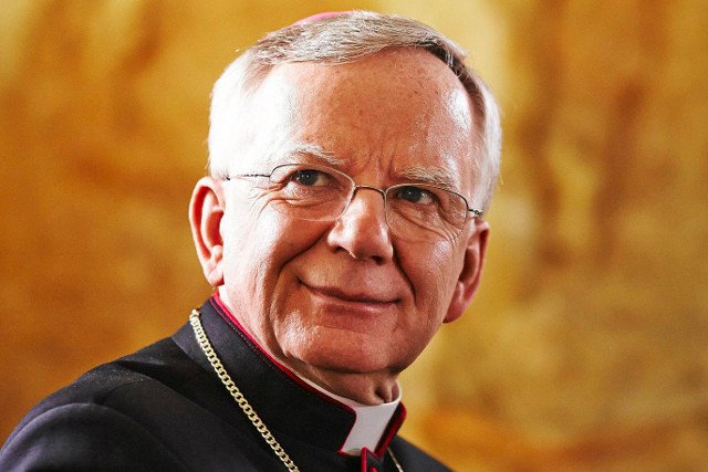 Abp Marek Jędraszewski jest przekonany, że prezydent Andrzej Duda "zahamuje legislacyjny zwrot w lewo"
