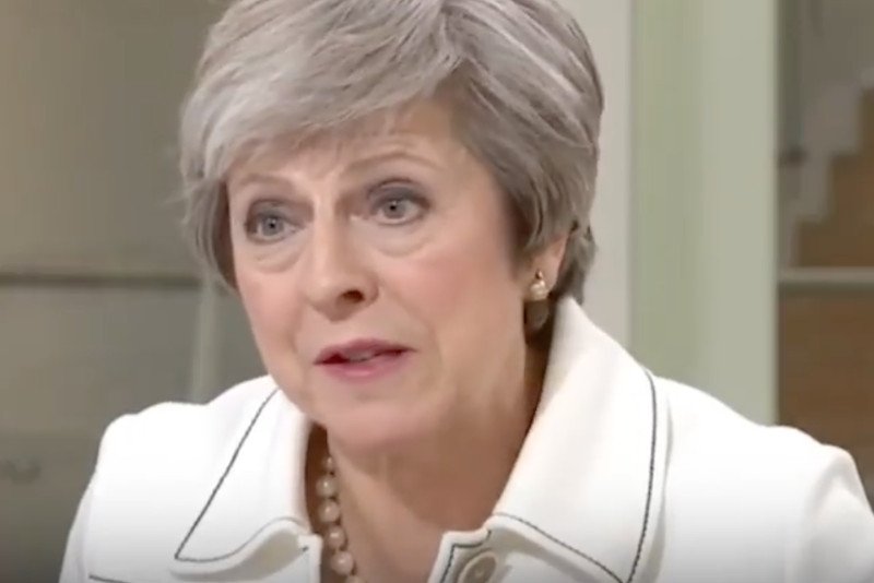 Brytyjska premier Theresa May pisze "list do narodu" w związku z umową o Brexicie.