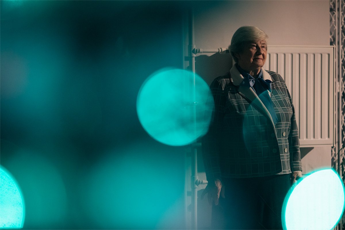 Pani Barbara Buchsztein jest warszawianką. Mieszka sama. Od siedmiu lat pomaga jej Stowarzyszenie mali bracia Ubogich.