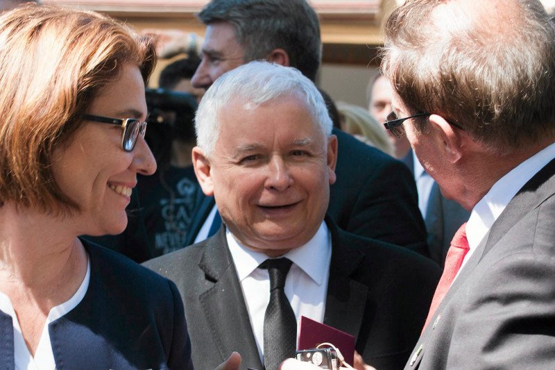 Prezes PiS ma powody do zadowolenia. Ale nie tylko on – niespodziewanie sporo zyskuje jeszcze jedna partia