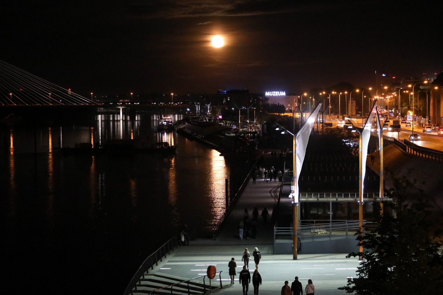 Koźli Księżyc pojawi się nad Polską. Dzisiejsza pełnia jest wyjątkowa i ma ukrytą symbolikę