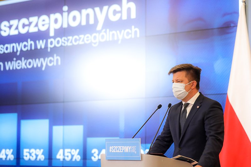 Michał Dworczyk poinformował na wtorkowej konferencji prasowej o rządowych planach na zachęcenie Polaków do zaszczepienia się przeciw COVID-19