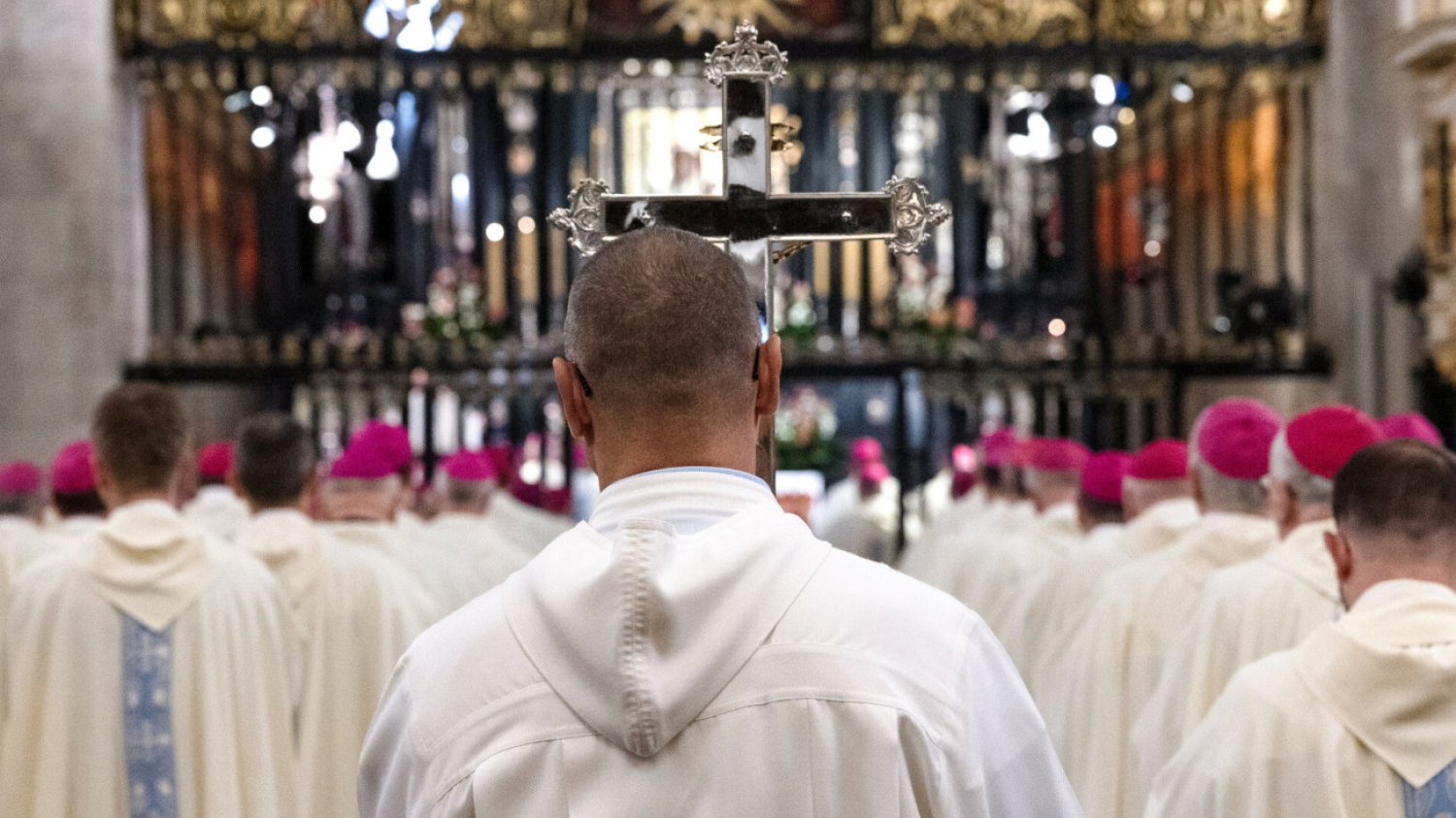 W Polsce trwa burza o lekcje religii. Jak uczą jej w innych krajach, gdzie jest obowiązkowa?