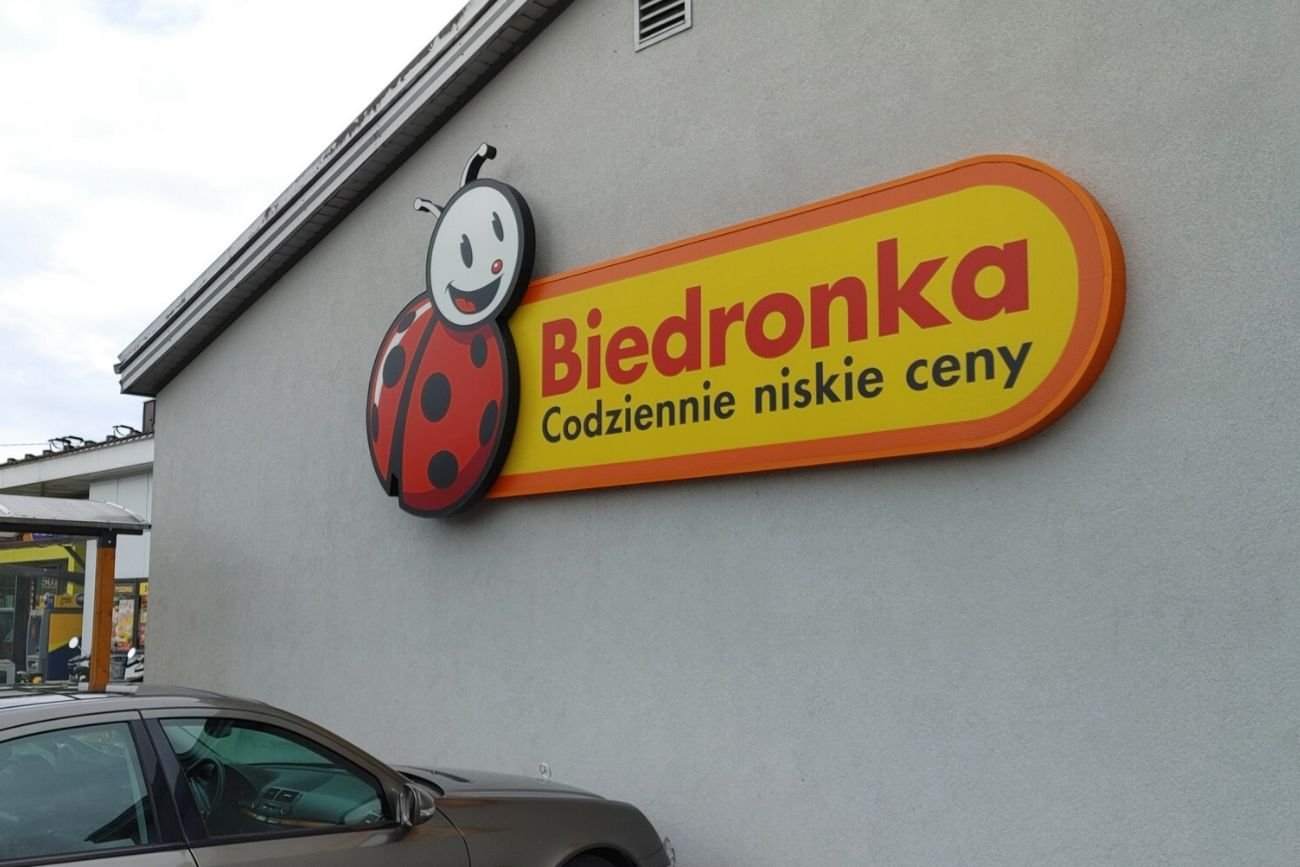 Złodzieje rabatów grasują w Biedronkach. Oszczędzają ogromne kwoty cudzym kosztem