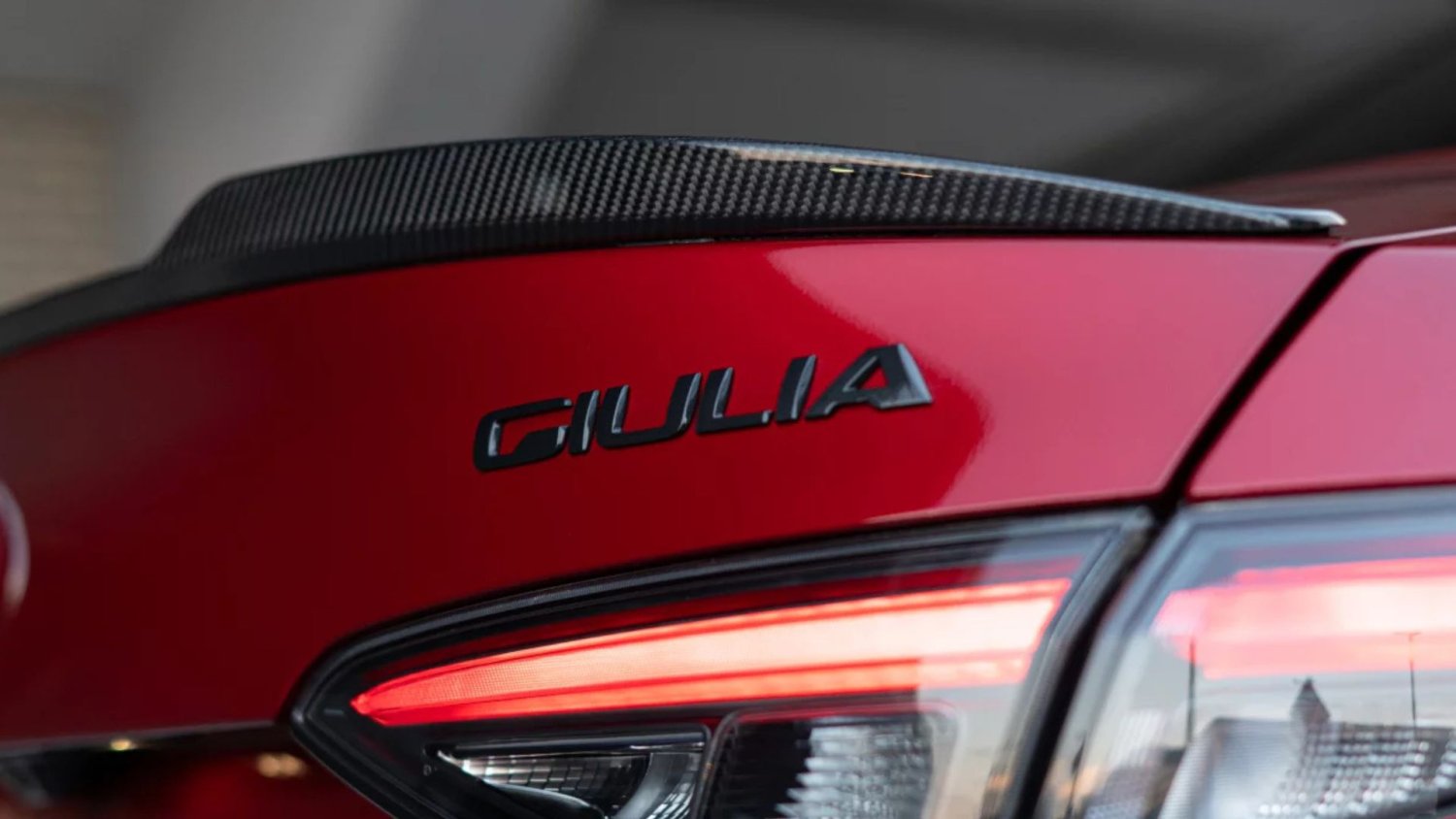 Kuriozalna akcja z zepsutą Alfą Romeo. Nie chcieli naprawić auta objętego gwarancją