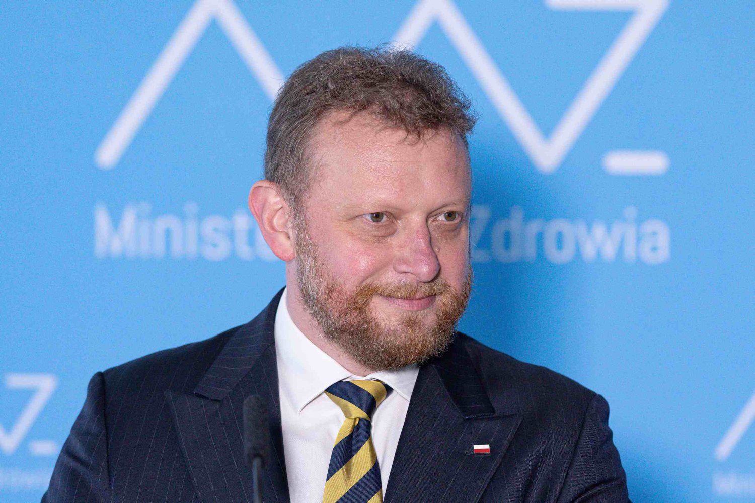 Rząd szykuje się na drugą falę koronawirusa. Ujawniono nową strategię. To lekarz rodzinny ma wysyłać na test na covid-19, gdy zgłosimy mu objawy zakażenia.