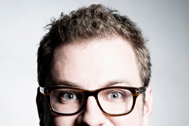 Niekryty Krytyk ma nieszablonowe poczucie humoru, ale i tak jest najpopularniejszym vlogerem w Polsce.