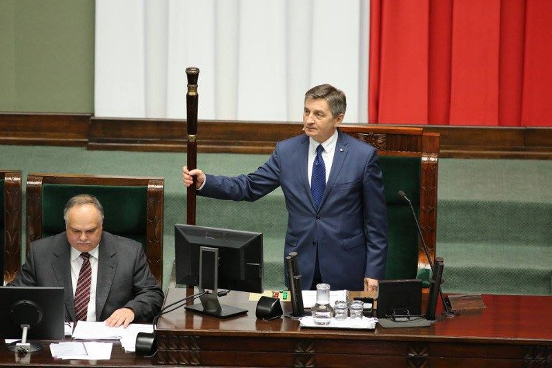 Posłowie Prawa i Sprawiedliwości złożyli projekt nowelizacji kodeksu wyborczego dot. wyborów do Parlamentu Europejskiego.