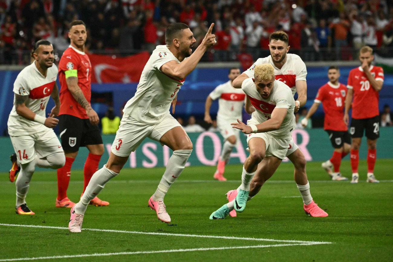 Merih Demiral po strzeleniu gola już w pierwszej minucie meczu z Austrią