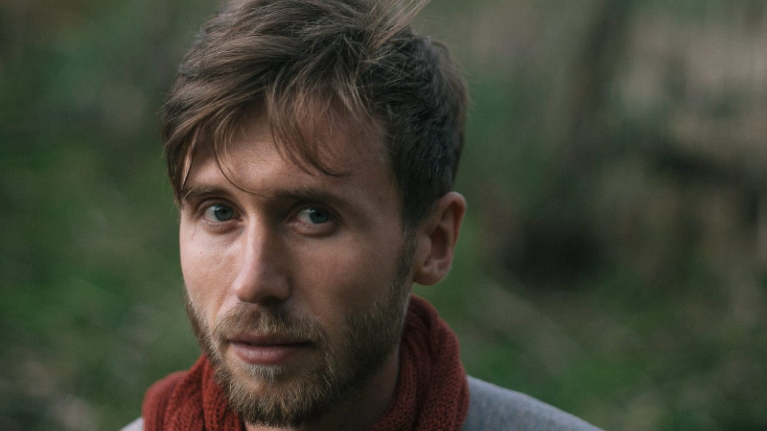Maciej Moskwa, wielokrotnie nagradzany fotograf uważa, że fotograf powinien pokazywać świat bez pudrowania.