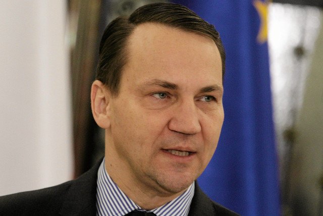 Radosław Sikorski podkreśla w wywiadzie dla "GW", że Putin nieświadomie buduje ukraiński nacjonalizm.