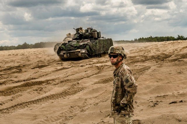 Polscy żołnierze podczas manewrów Anakonda