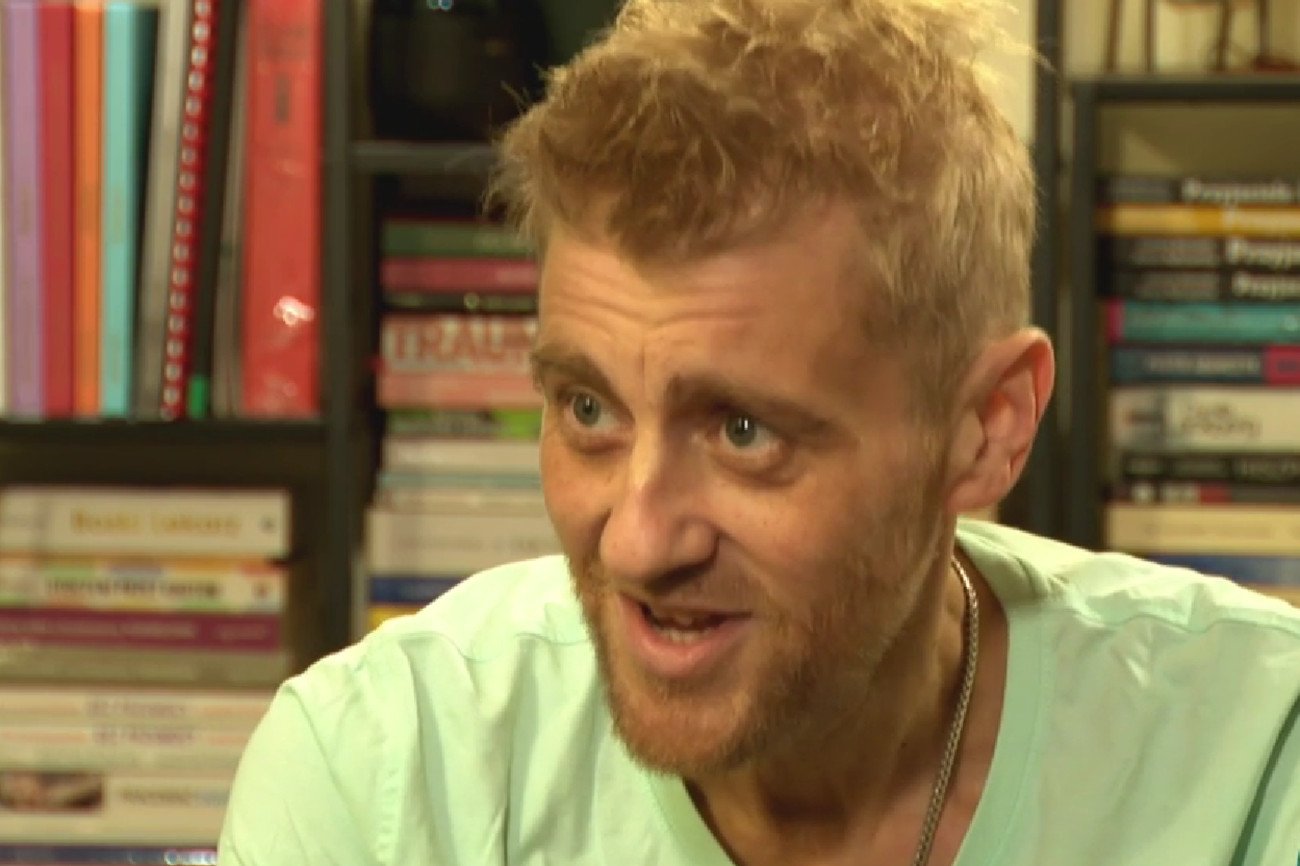 Tomasz Jakubiak choruje na raka. Jak się czuje? Stan Tomasza Jakubiaka pogorszył się.