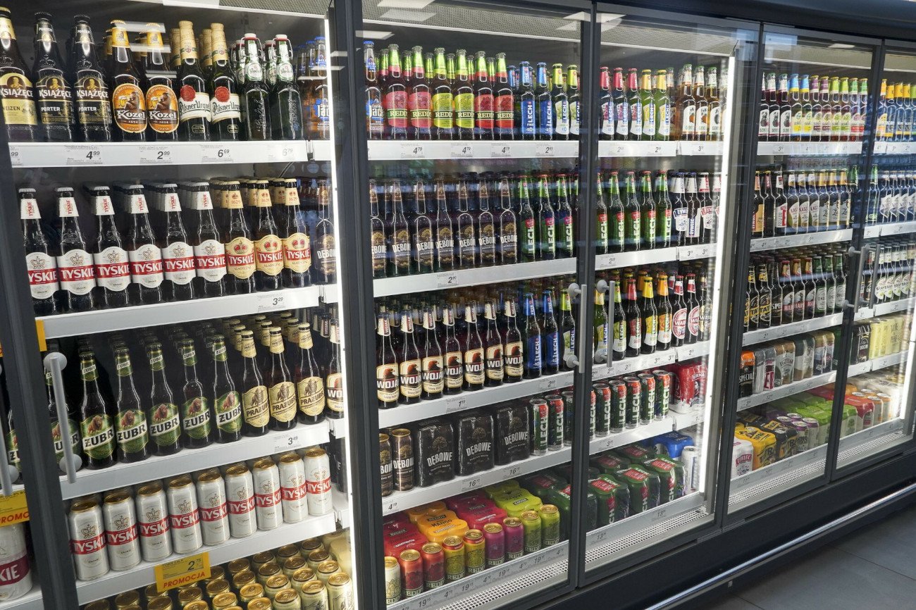 Lekarze ostrzegają przed "alkomajówką". Sprzyjają temu promocje na alkohol